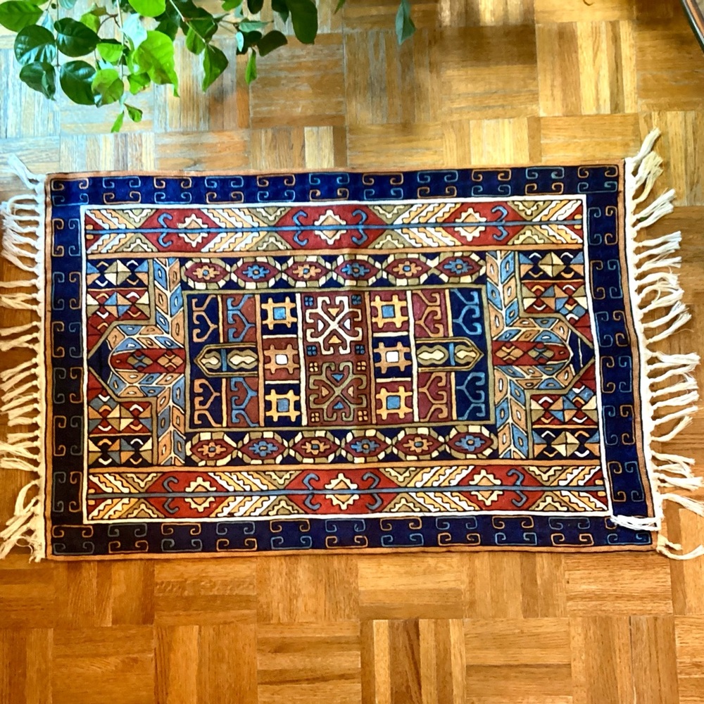 Small Decorative Rug w/ Tassels